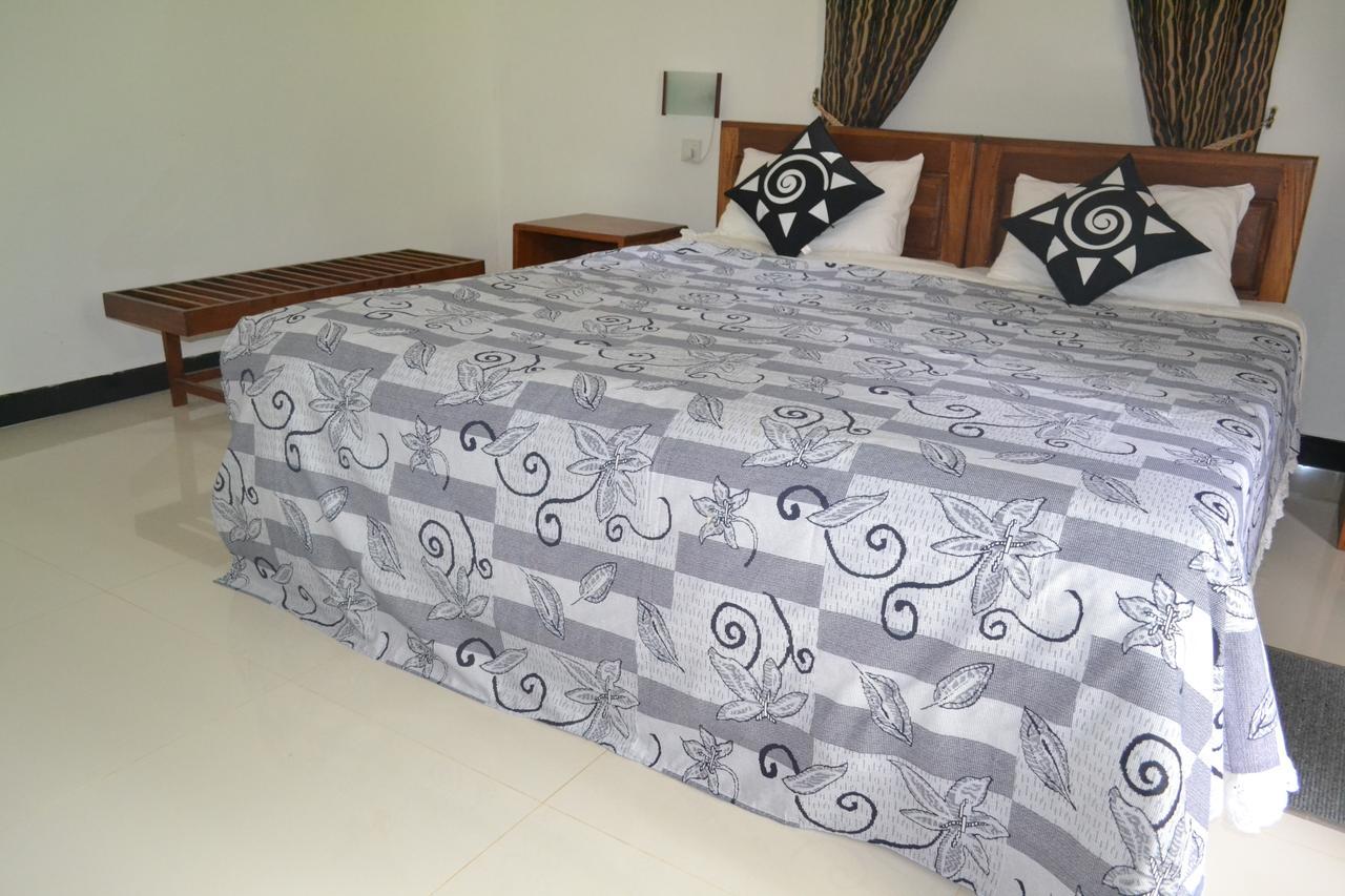 Sigiri Holiday Inn Inamaluwa Экстерьер фото