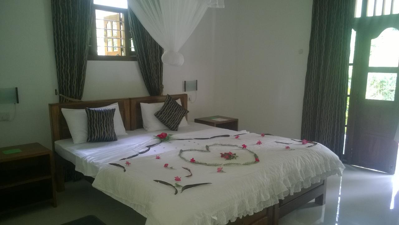 Sigiri Holiday Inn Inamaluwa Экстерьер фото